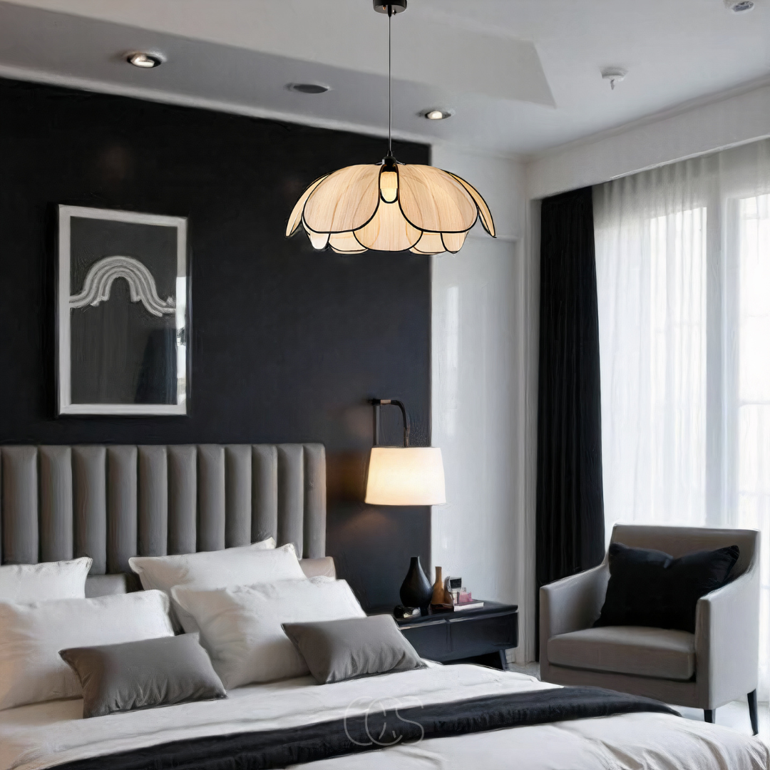 Nievk - Flower-shaped Rattan Pendant Lamp with Black Accents