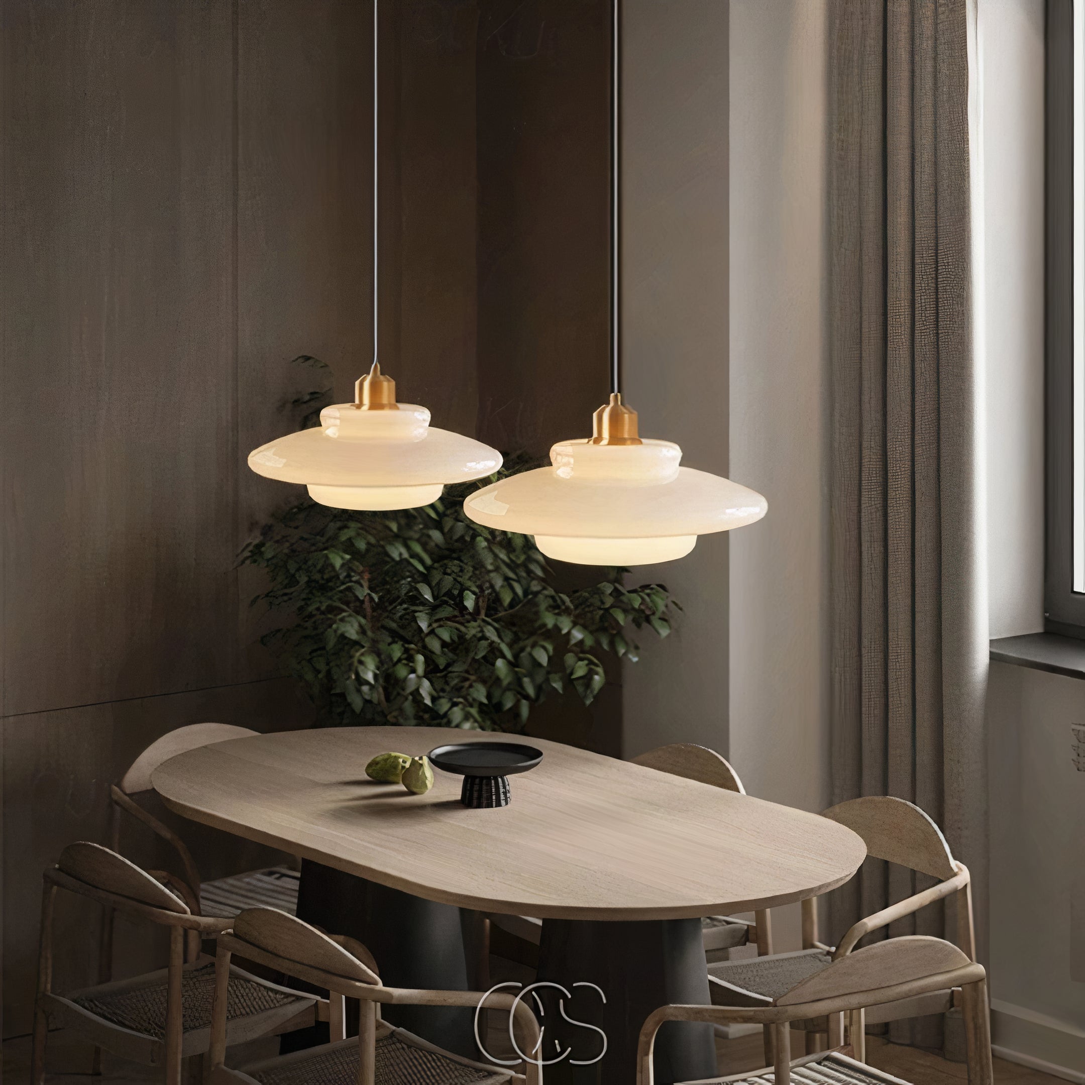 Nievk - Perle pendant lamp - Brass & Glass
