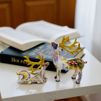 Nievk - Abstract Deer Sculpture - Decorative Table Sculpture in Resin