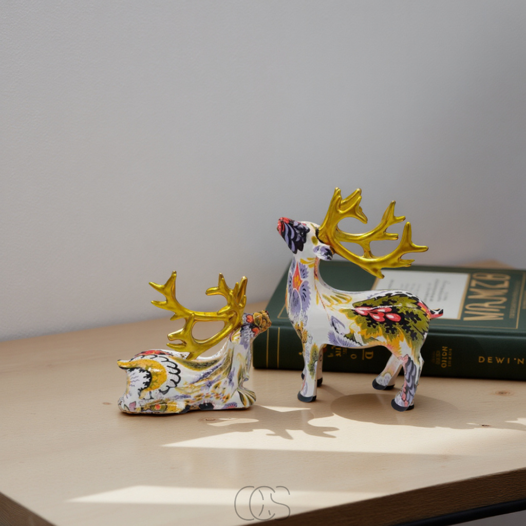 Nievk - Abstract Deer Sculpture - Decorative Table Sculpture in Resin