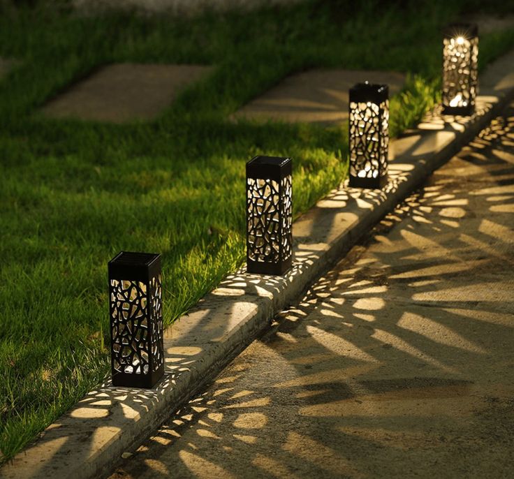 Nievk - Solar Garden Light Pole - Wireless Solar Outdoor Lamp