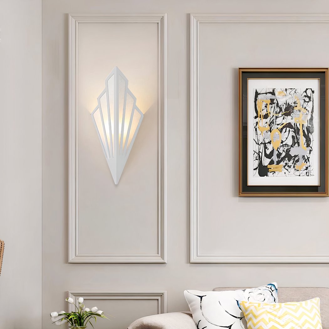 Nievk - Wall lamp with geometric diamond design