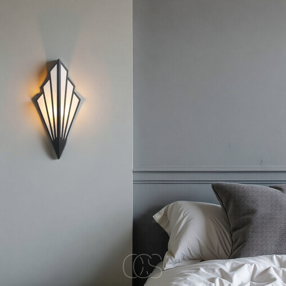 Nievk - Wall lamp with geometric diamond design