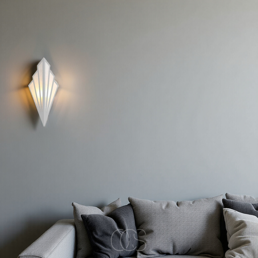 Nievk - Wall lamp with geometric diamond design
